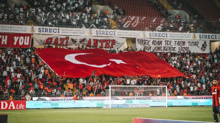 Gaziantep’li taraftarlar görevini yaptı