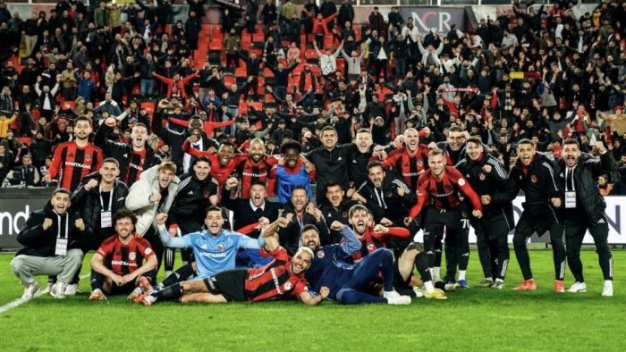 Gaziantep FK’da galibiyet üçlüsü Burak Yılmaz’dan