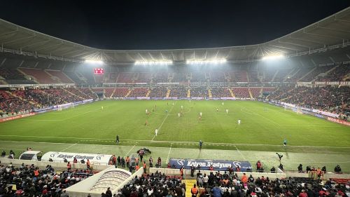 TFF harekete geçti! Gaziantep dahil 11 kulübün sahası kapanabilir