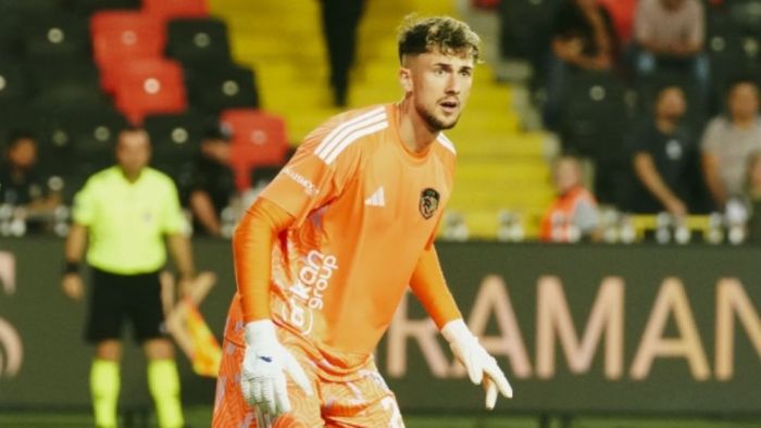 Kacper Tobiasz görevini yaptı