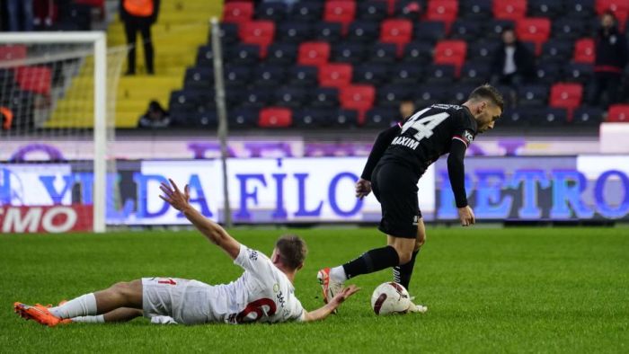 Gaziantep FK’da Maxim yine yuhalandı