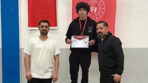 SANKO Okulları Eskrimde 17 madalya kazandı