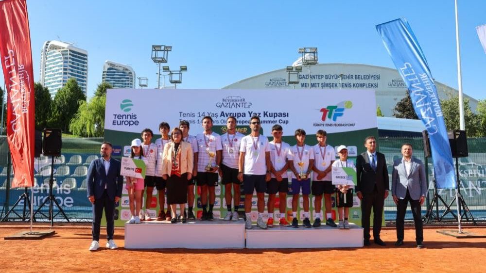 Uluslararası Tenis 14 Yaş Avrupa Yaz Kupası'nın finali Gaziantep'te gerçekleşti