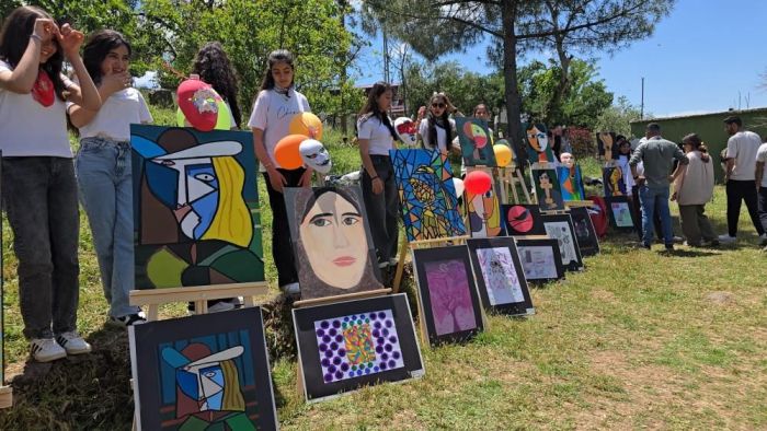 500 öğrencinin resimleri Yesemek Açık Hava Müzesi'nde