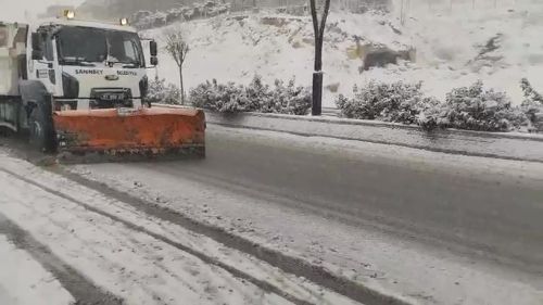 Şahinbey Belediyesi’nden kar yağışına anında müdahale