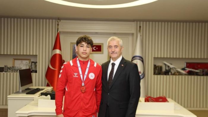 Şahinbeyli güreşçi Avrupa ikincisi