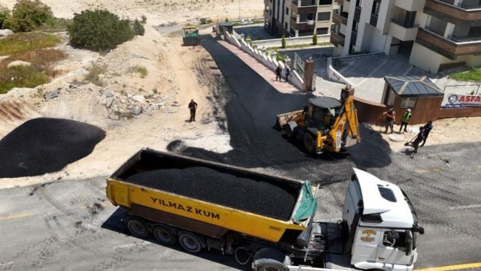 Şahinbey’de konforlu ulaşım için asfalt çalışmaları yapılıyor