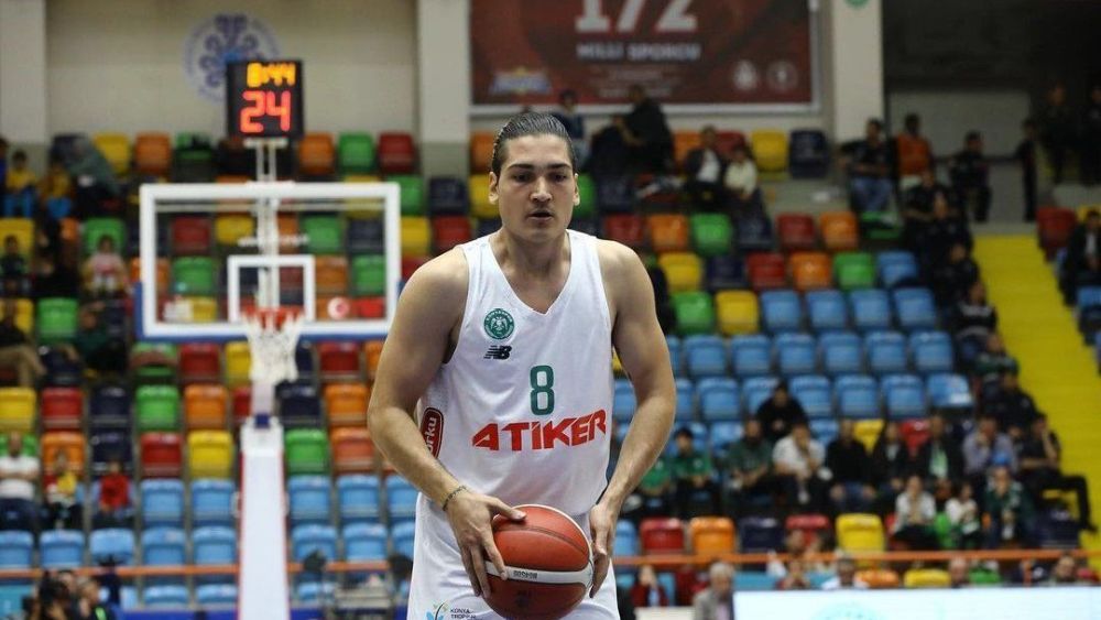 Erkin Şenel resmen Gaziantep Basketbol’da