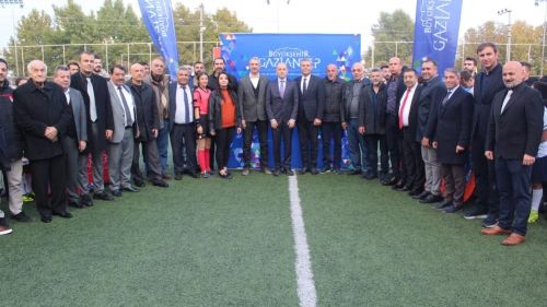 Jübile yapacak Cüneyt Çakır'a Gaziantep'te plaket