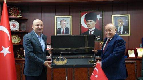 Bilal Çeker’den Ünal Akdoğan’a Hayırlı Olsun Ziyareti
