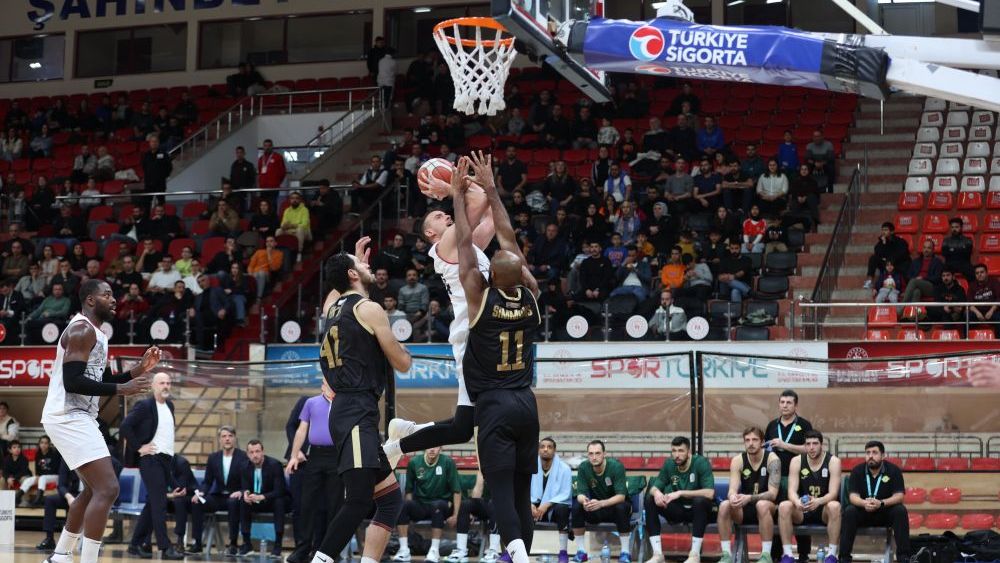 Gaziantep Basketbol kazanmayı bildi