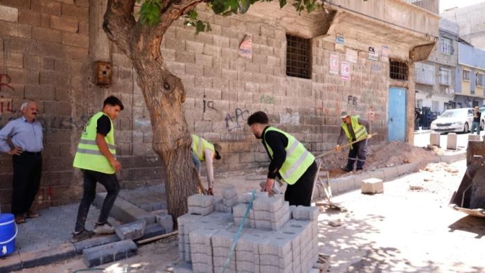 Şehitkamil'de kaldırımlar yenileniyor