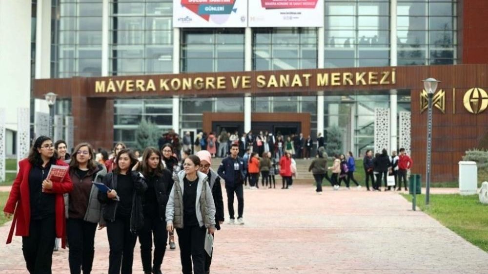 GİBTÜ üniversite tercih günleri’nde adaylarla buluşuyor
