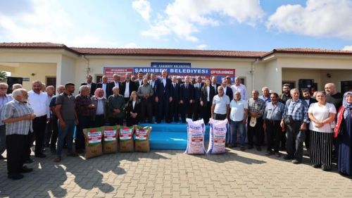 Şahinbey Belediyesi çiftçilere desteğini sürdürüyor