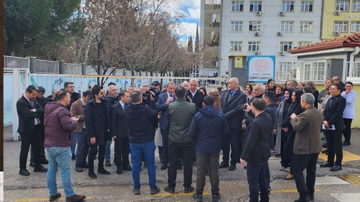 Gaziantep'te eğitim camiası ayakta