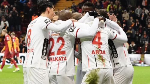 Gaziantep FK  savunması alkışı hak etti