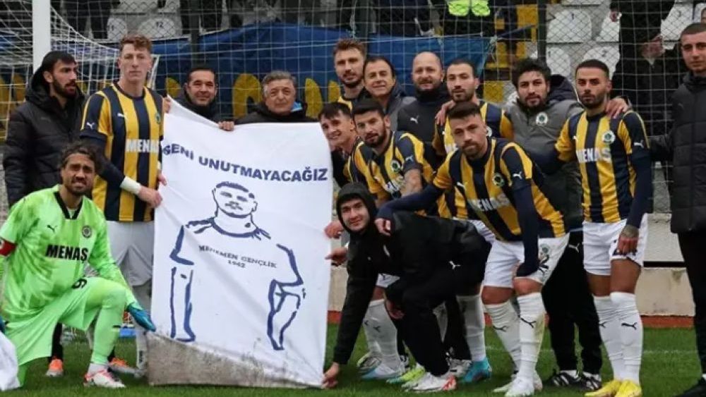 Yılmaz Vural, Menemen FK'da tecrübesini konuşturdu