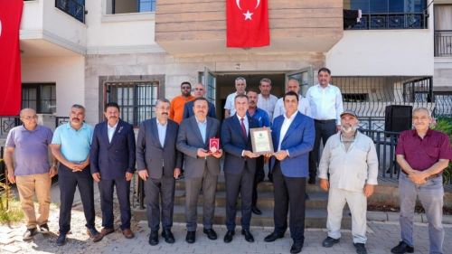Yılmaz’dan büyük vefa! Şehit ailesi için hazırlanan ev teslim edildi