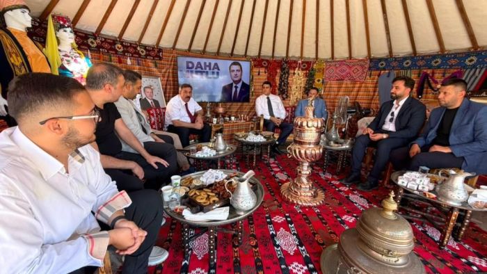Yılmaz Şehitkamil’in otağında misafirlerini ağırladı