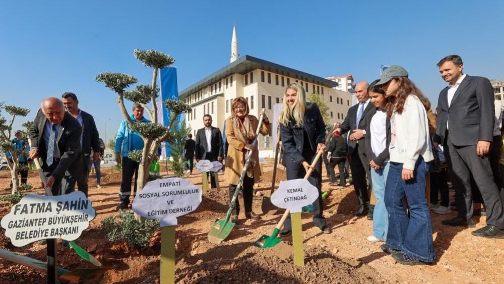 Gaziantep Büyükşehir YEŞİLANTEP projesiyle şehrin yeşil alanlarını artırıyor