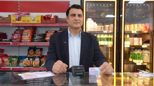 Umut  Yılmaz’dan bir destek de liseli öğrencilere