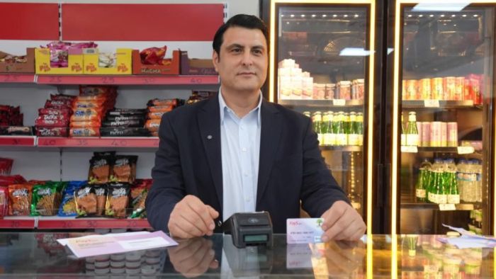 Umut  Yılmaz’dan bir destek de liseli öğrencilere